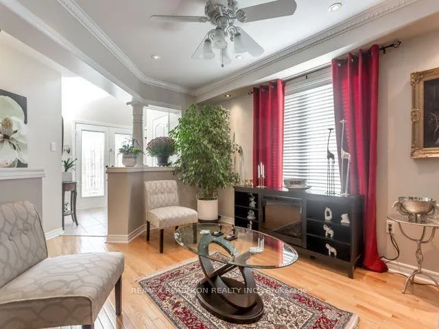 Photo 4 of 55 Belfountain Drive, Whitby, Rolling Acres — HOMEH