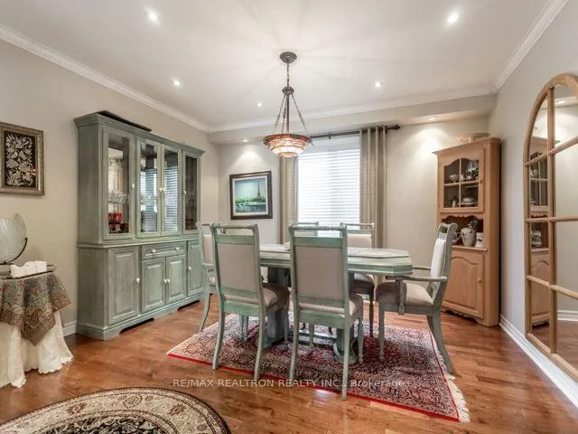 Photo 5 of 55 Belfountain Drive, Whitby, Rolling Acres — HOMEH