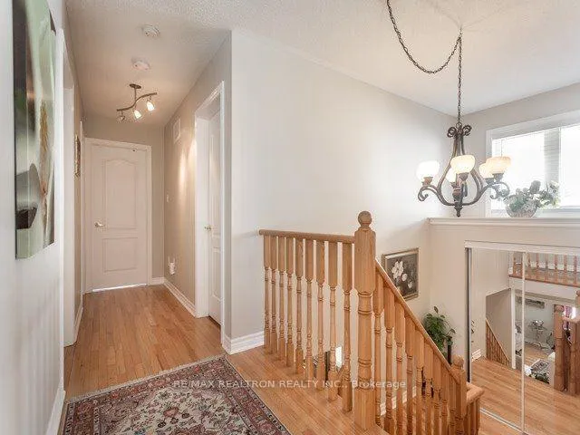 Photo 12 of 55 Belfountain Drive, Whitby, Rolling Acres — HOMEH