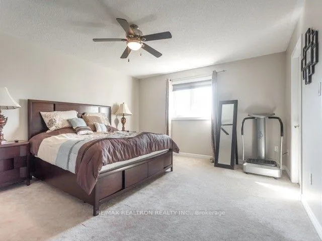 Photo 13 of 55 Belfountain Drive, Whitby, Rolling Acres — HOMEH