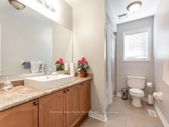 Photo 18 of 55 Belfountain Drive, Whitby, Rolling Acres — HOMEH