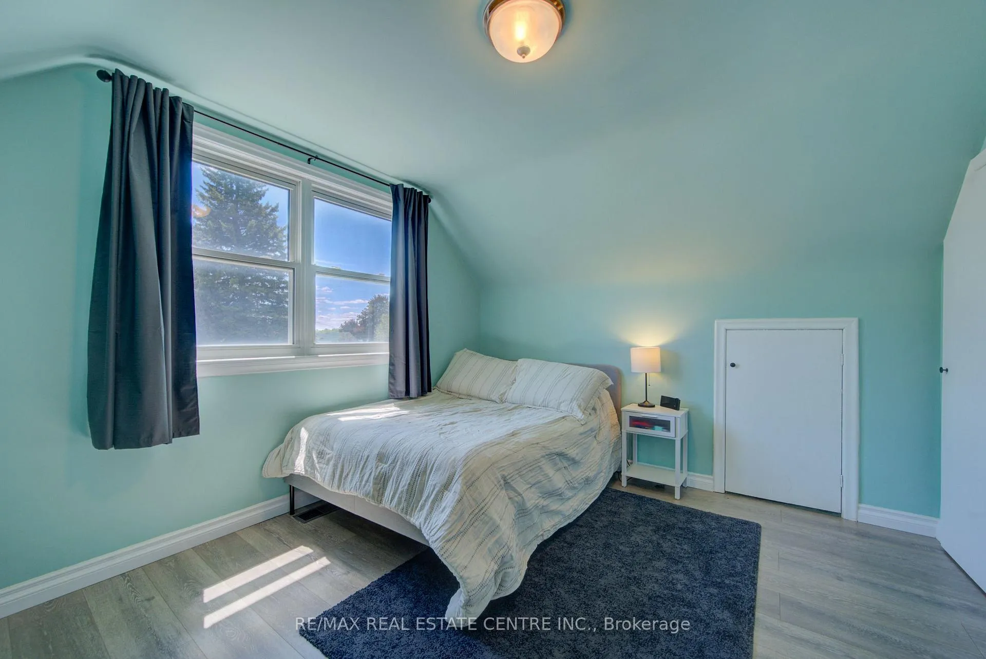 Photo 25 of 17 Daniel Avenue, Kitchener — HOMEH