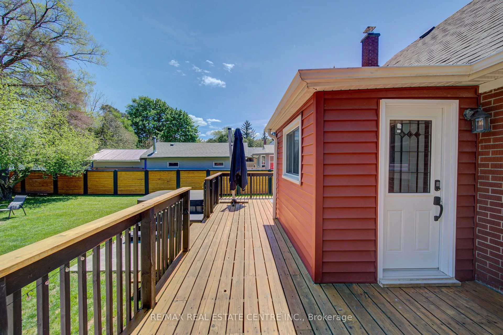 Photo 36 of 17 Daniel Avenue, Kitchener — HOMEH