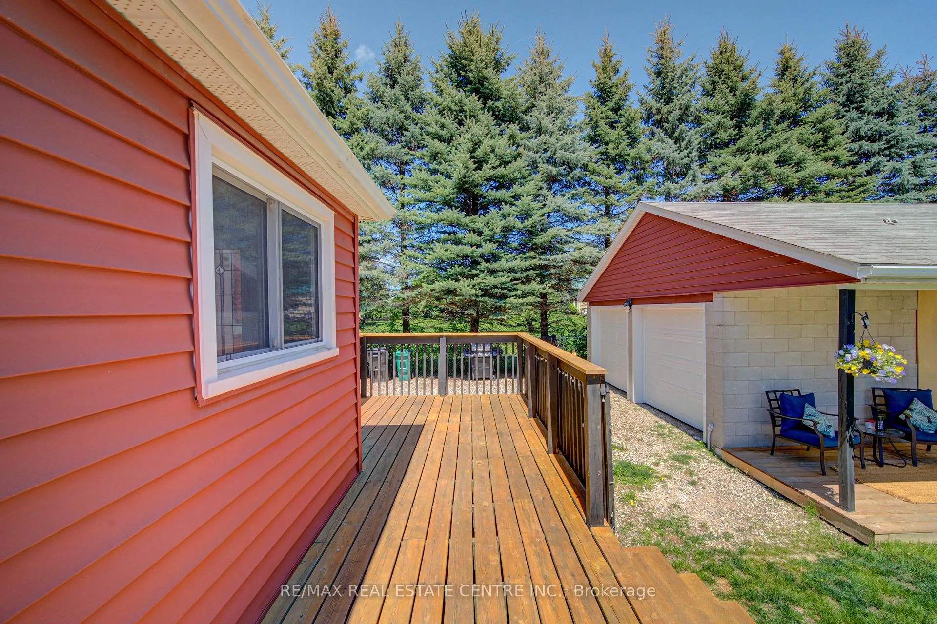 Photo 37 of 17 Daniel Avenue, Kitchener — HOMEH