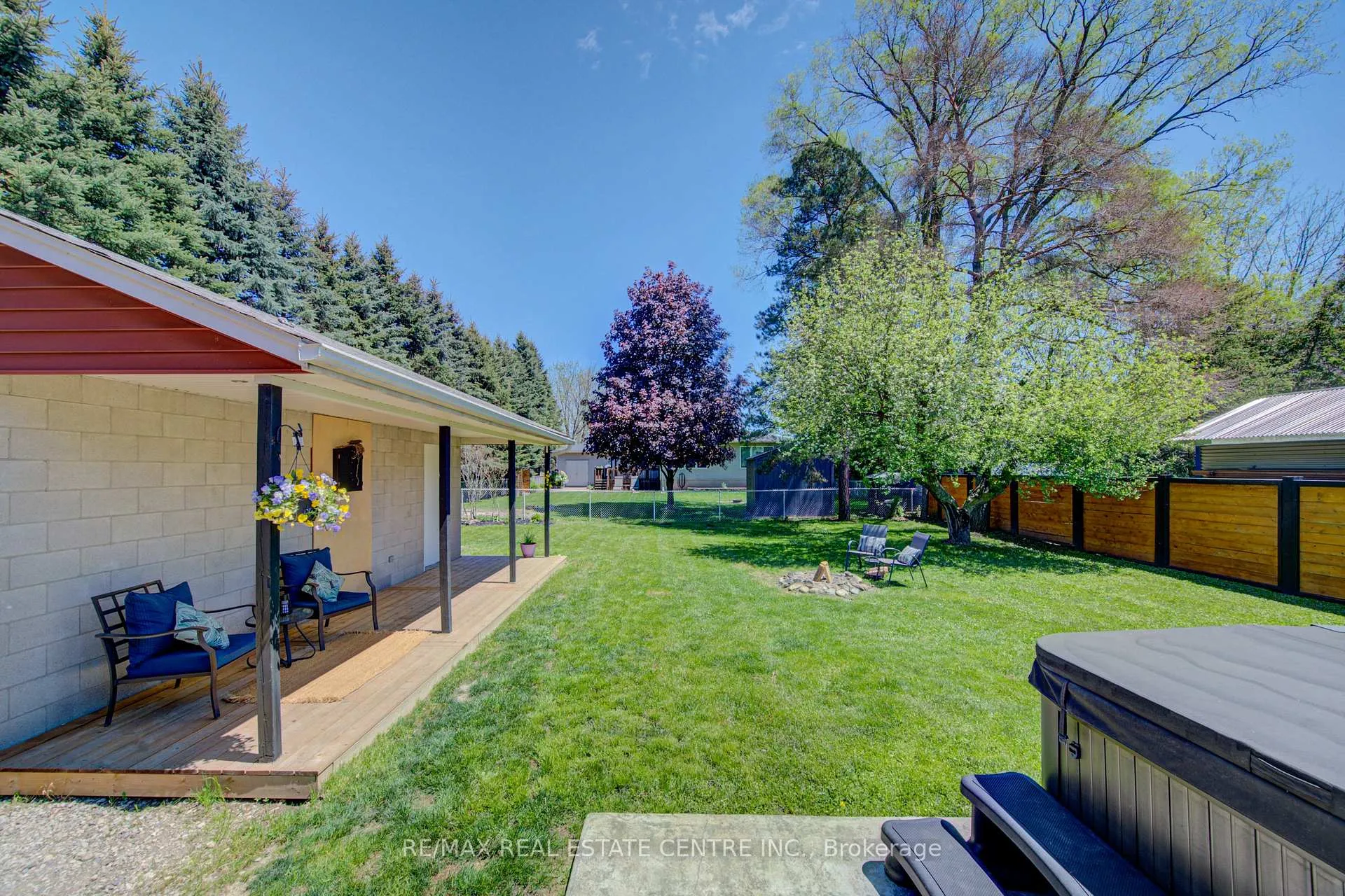Photo 39 of 17 Daniel Avenue, Kitchener — HOMEH