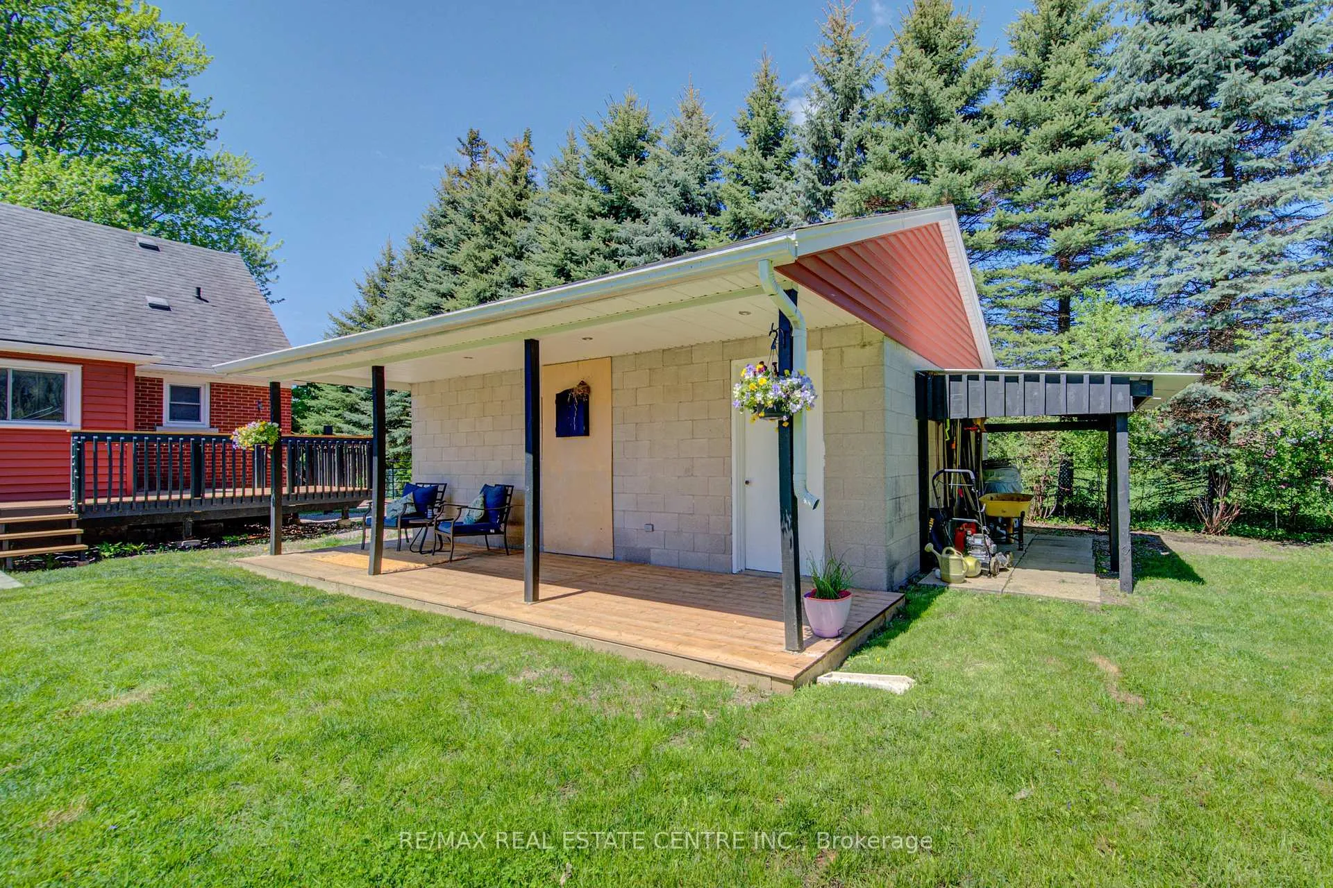 Photo 45 of 17 Daniel Avenue, Kitchener — HOMEH