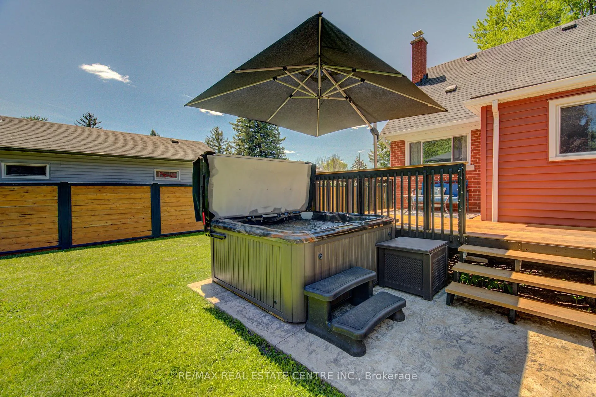 Photo 47 of 17 Daniel Avenue, Kitchener — HOMEH