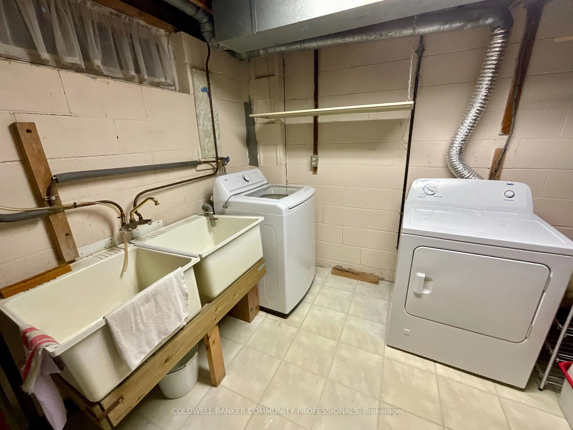 Photo 17 of 4 Rosanne Crescent, Hamilton, Berrisfield — HOMEH