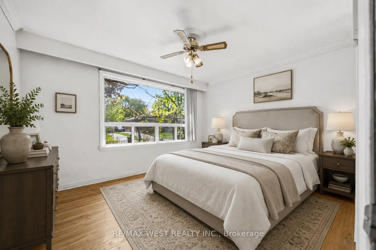 Photo 15 of 119 Benjamin Boulevard, Scarborough, Kennedy Park — HOMEH
