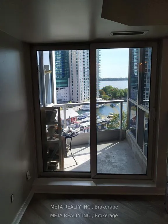Photo 3 of Unit 803, 208 Queens Quay W, Toronto, Waterfront Communities — HOMEH