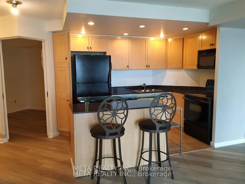 Photo 9 of Unit 803, 208 Queens Quay W, Toronto, Waterfront Communities — HOMEH