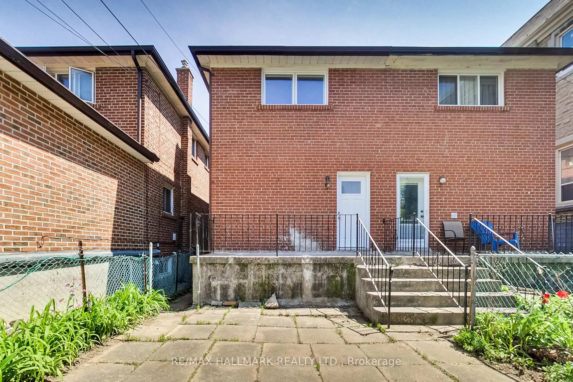 Photo 2 of 76 Main Street, Toronto, East End-Danforth — HOMEH
