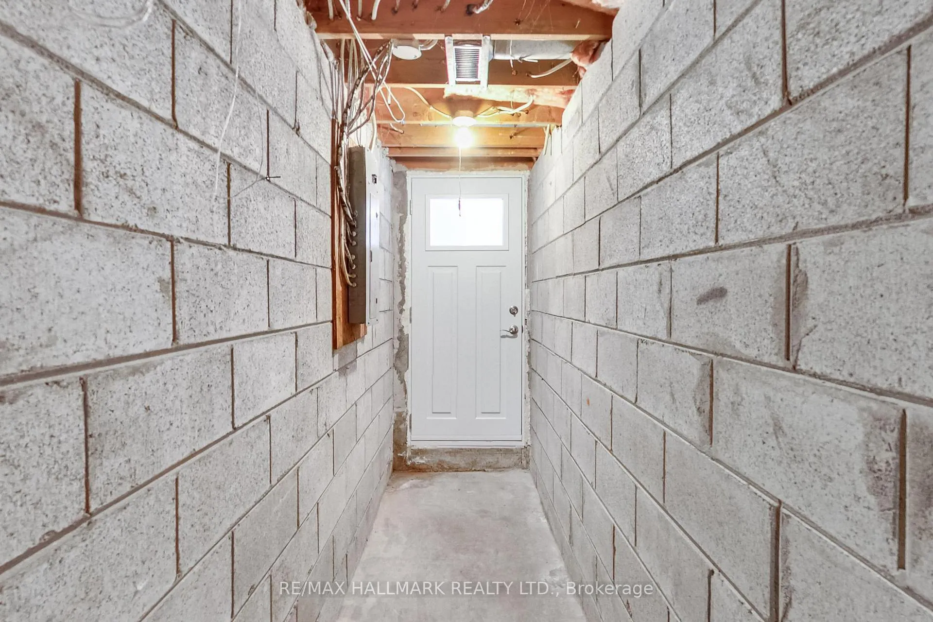 Photo 32 of 76 Main Street, Toronto, East End-Danforth — HOMEH