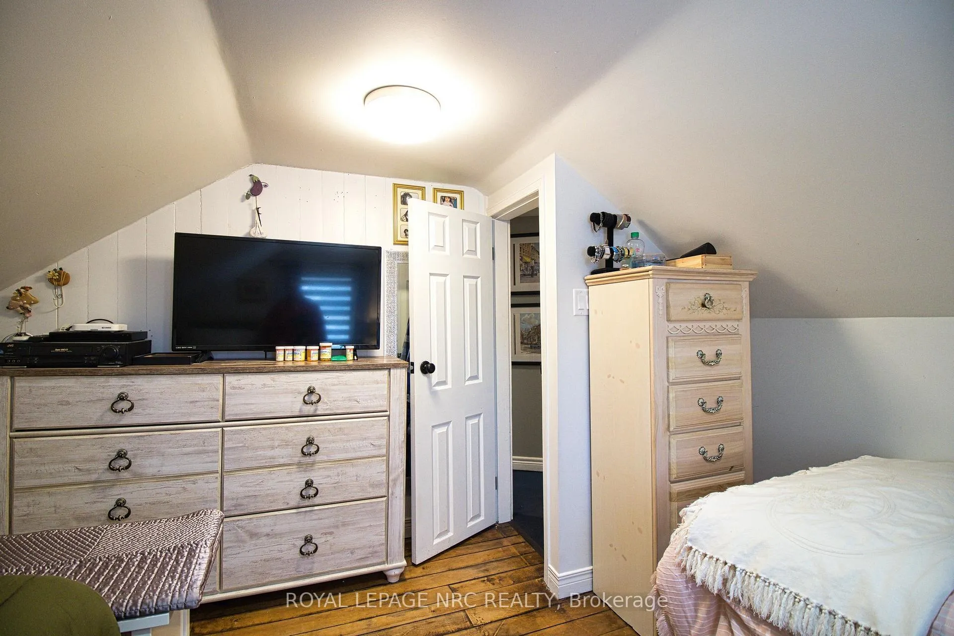 Photo 20 of 46 Lisgar Street, Chatham-Kent, Ridgetown — HOMEH