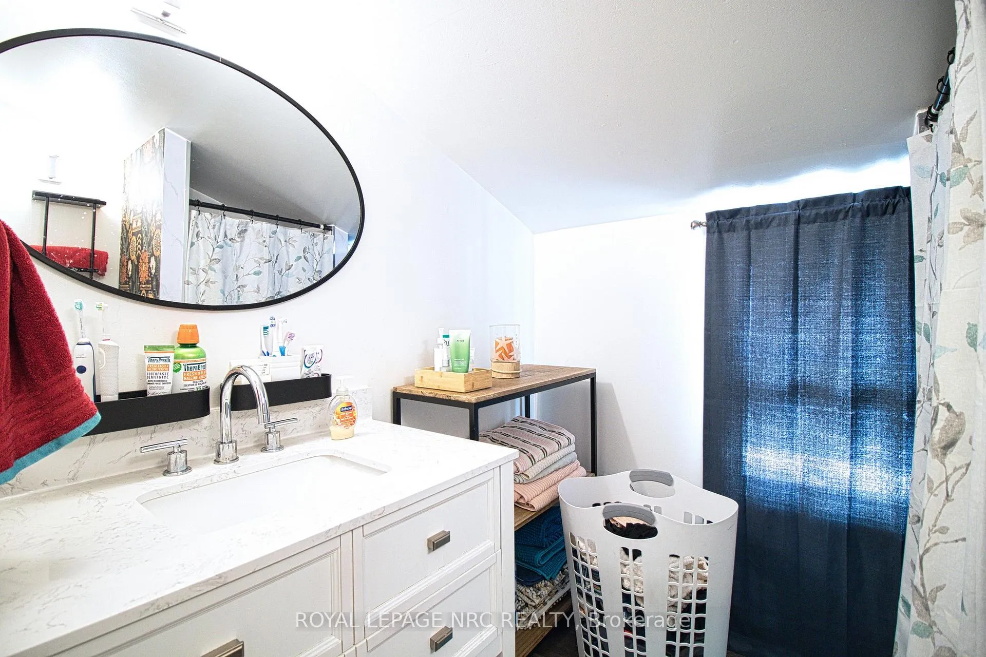 Photo 24 of 46 Lisgar Street, Chatham-Kent, Ridgetown — HOMEH