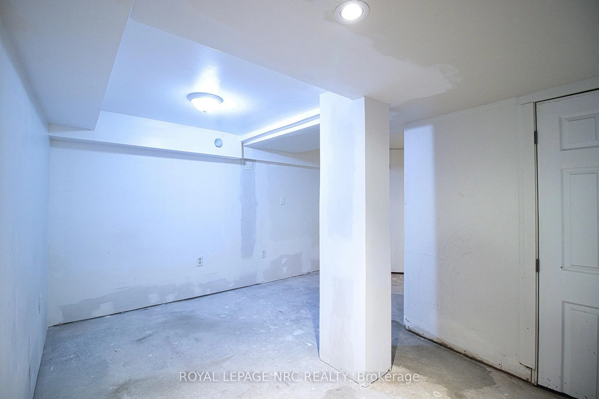 Photo 26 of 46 Lisgar Street, Chatham-Kent, Ridgetown — HOMEH