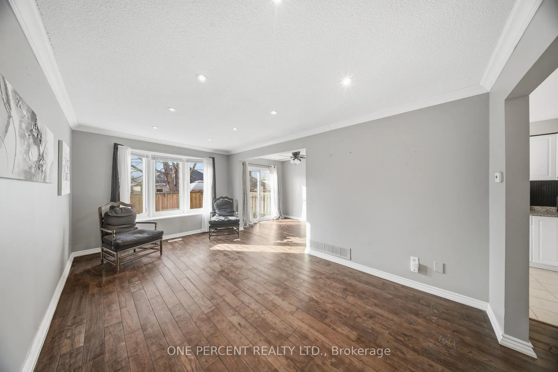 Photo 8 of Unit 48, 860 Rymal Road E, Hamilton, Allison — HOMEH