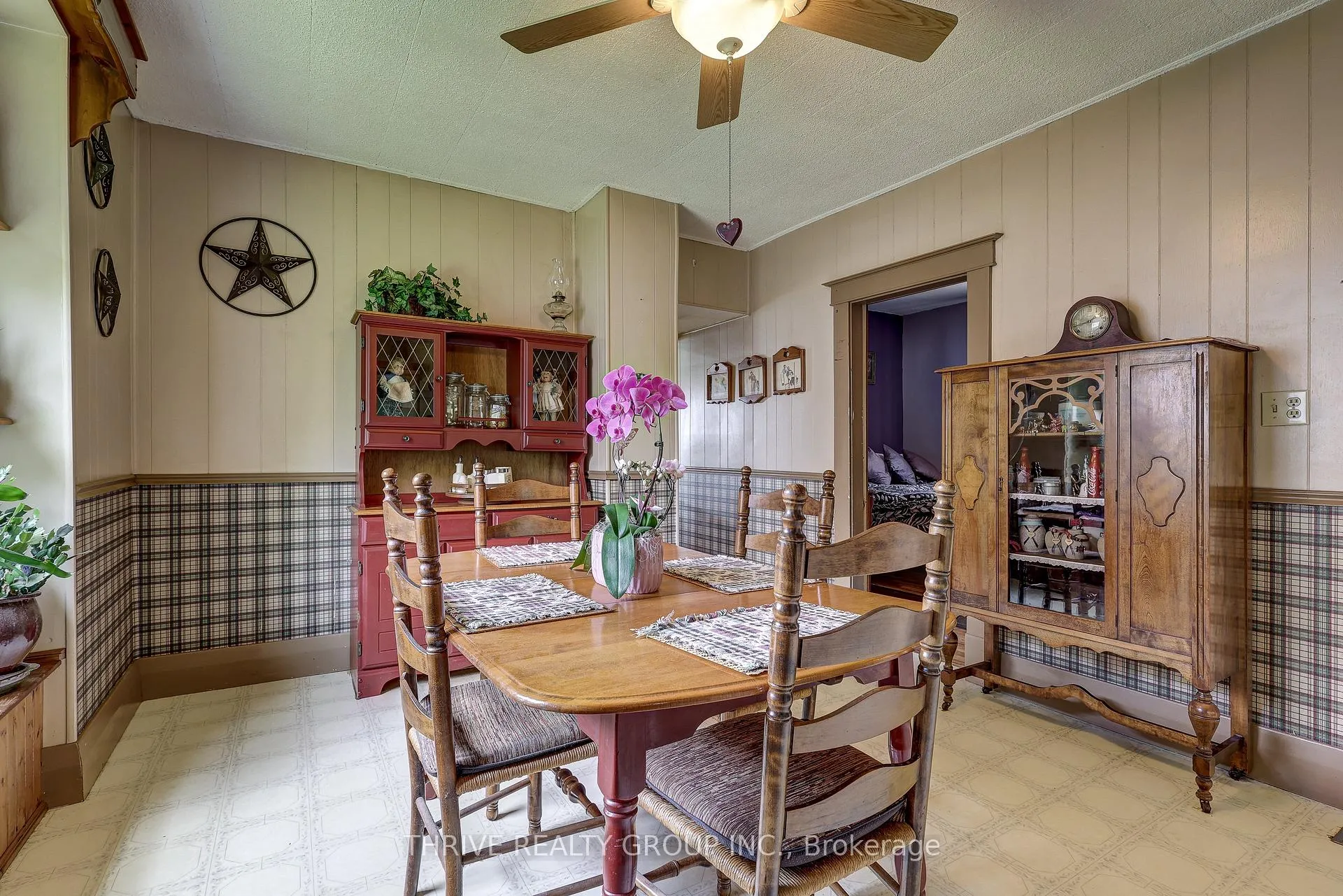 Photo 15 of 8582 Glendon Drive, Strathroy-Caradoc, Mount Brydges — HOMEH