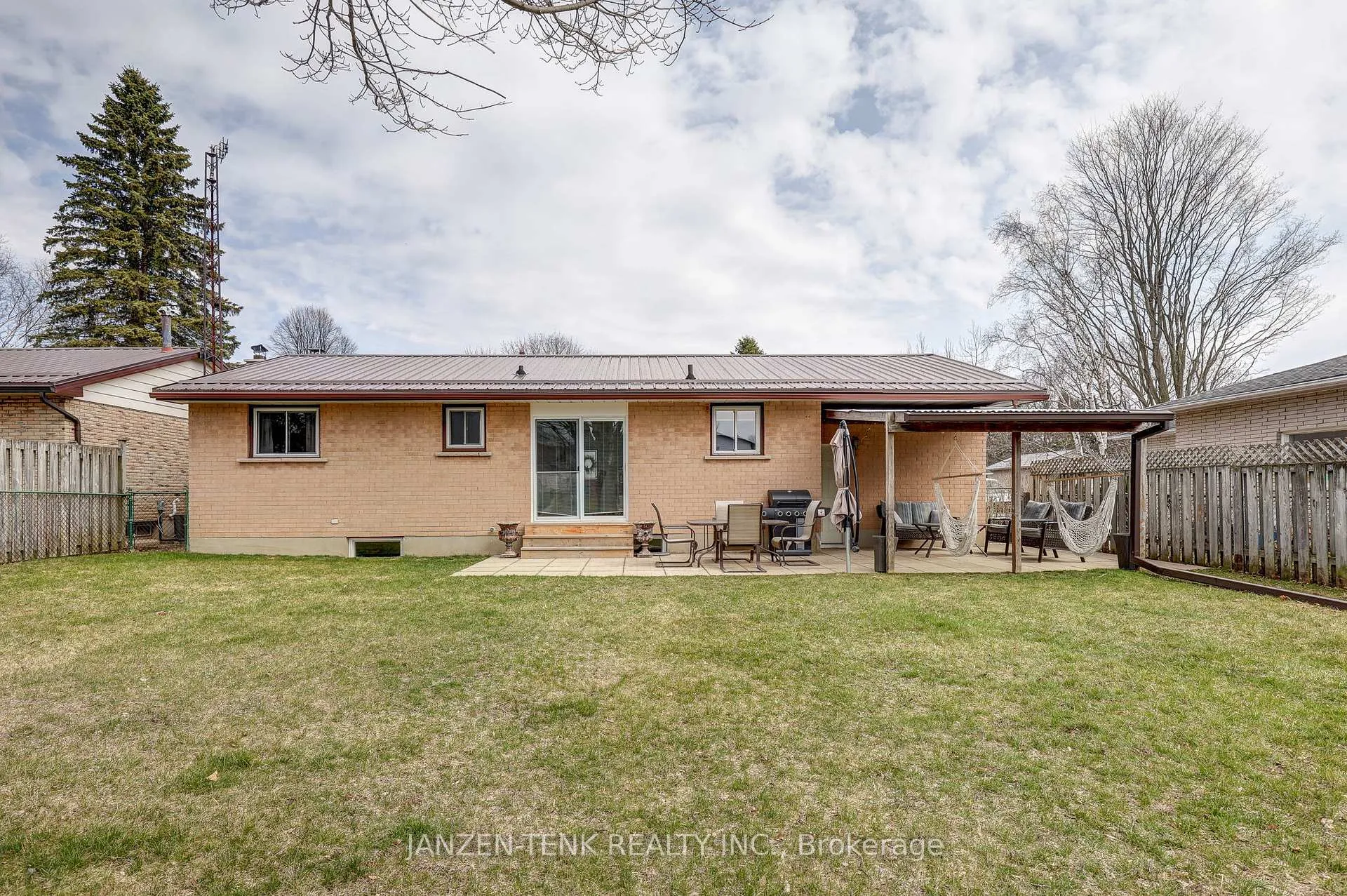 Photo 8 of 24 Centennial Avenue, Aylmer — HOMEH