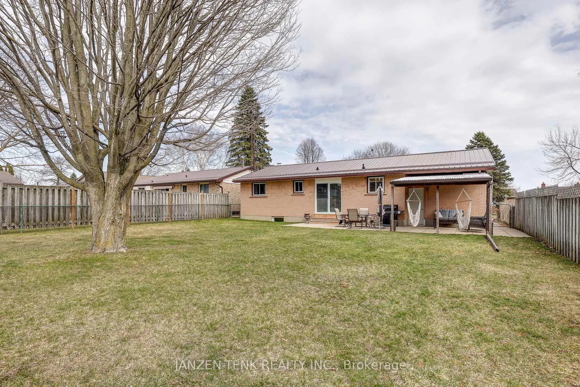 Photo 9 of 24 Centennial Avenue, Aylmer — HOMEH