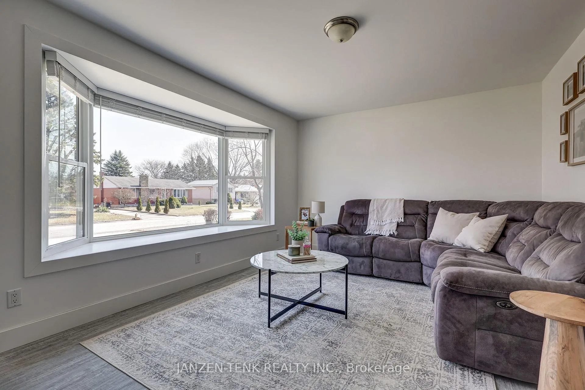 Photo 17 of 24 Centennial Avenue, Aylmer — HOMEH