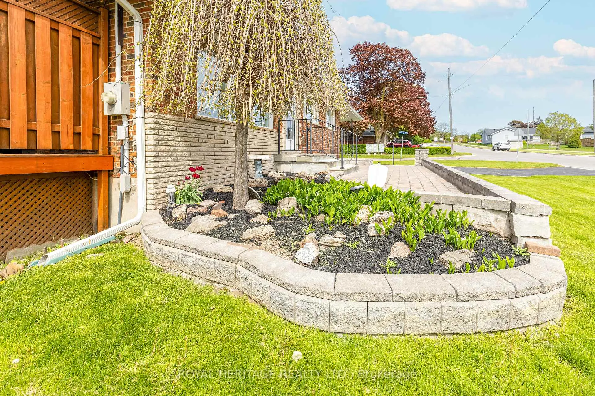 Photo 1 of 1000 Giffard Street, Whitby, Lynde Creek — HOMEH