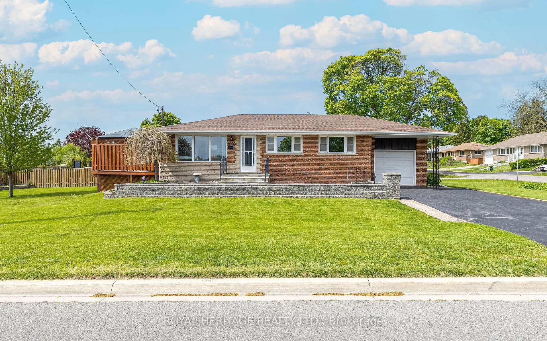 Photo 2 of 1000 Giffard Street, Whitby, Lynde Creek — HOMEH