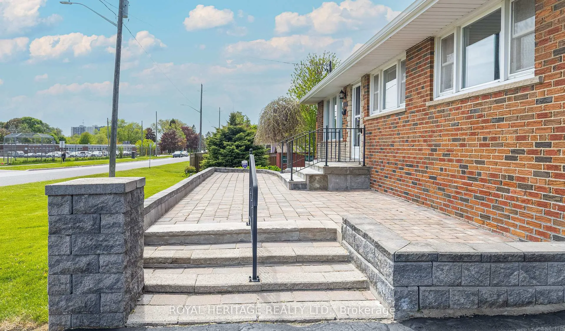 Photo 6 of 1000 Giffard Street, Whitby, Lynde Creek — HOMEH