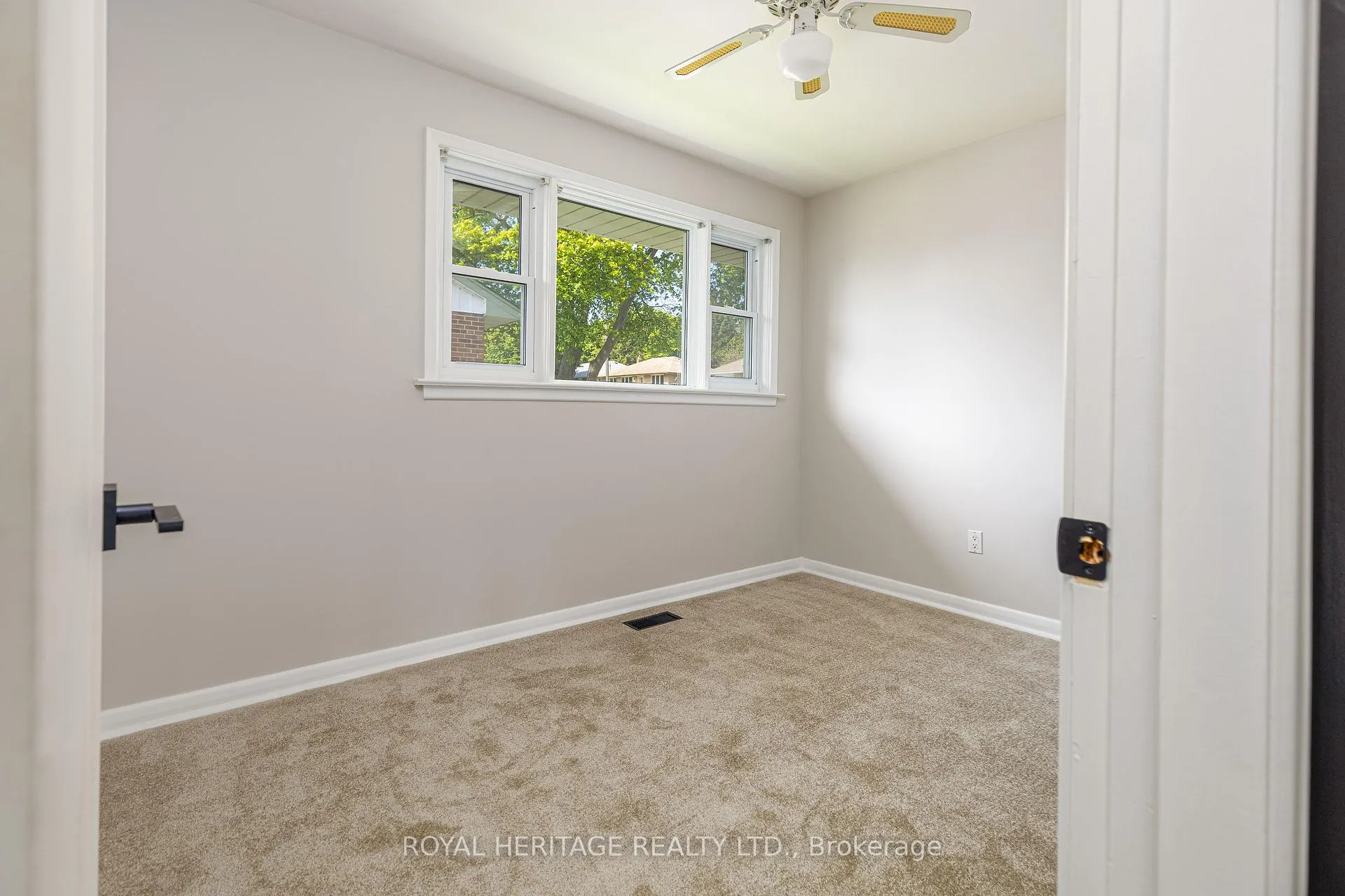 Photo 24 of 1000 Giffard Street, Whitby, Lynde Creek — HOMEH