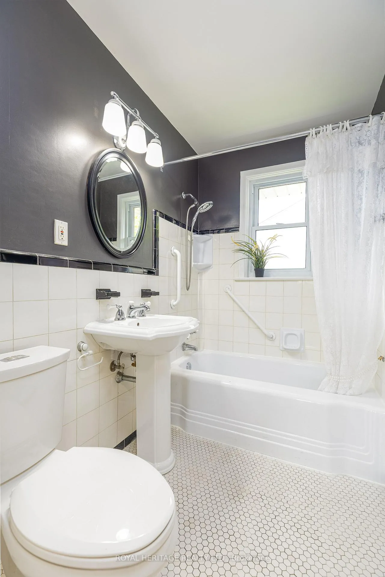 Photo 25 of 1000 Giffard Street, Whitby, Lynde Creek — HOMEH
