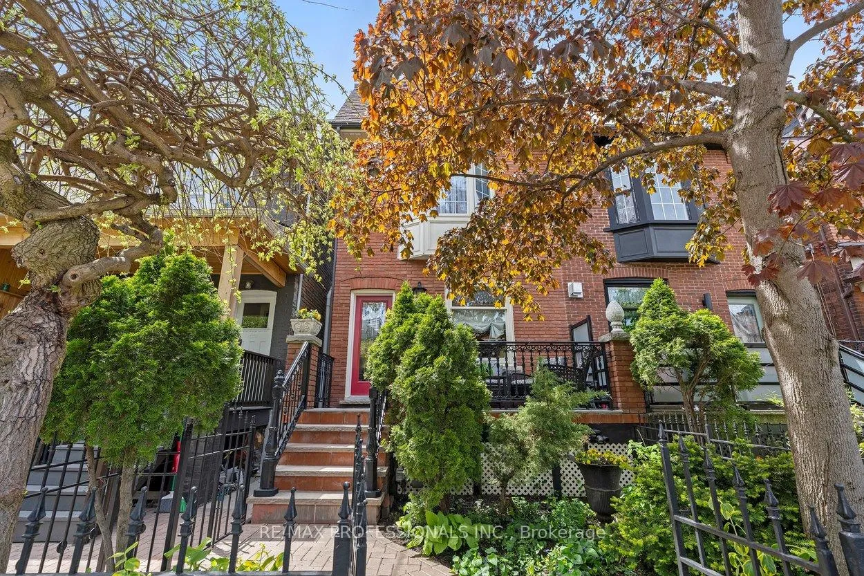 Photo 3 of 202 St Helen's Avenue, Toronto, Dufferin Grove — HOMEH