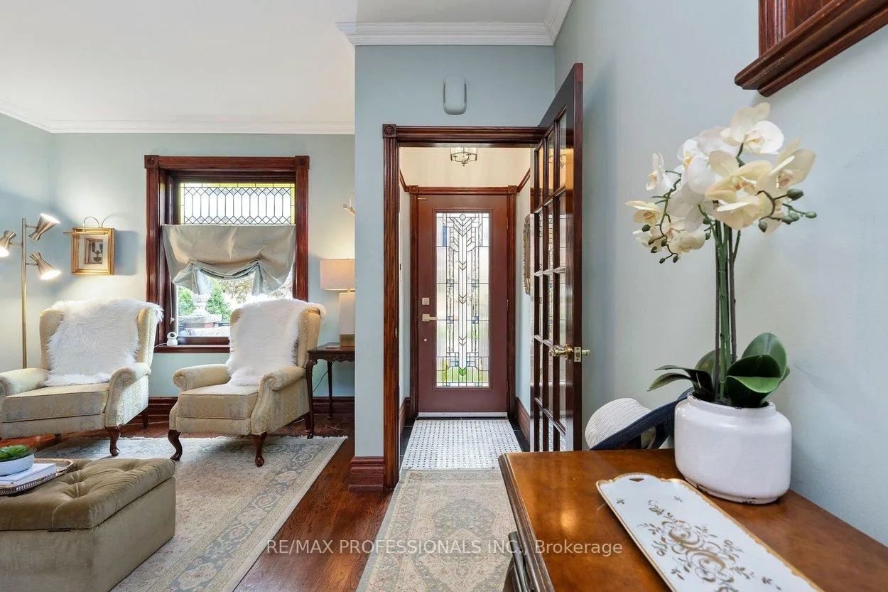 Photo 8 of 202 St Helen's Avenue, Toronto, Dufferin Grove — HOMEH