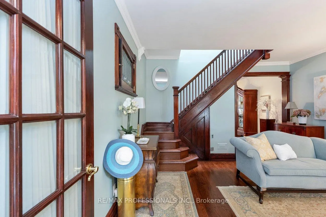 Photo 9 of 202 St Helen's Avenue, Toronto, Dufferin Grove — HOMEH