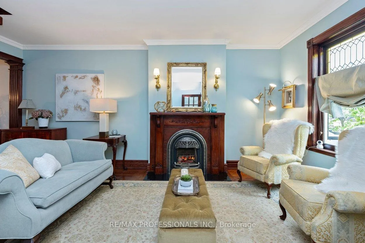 Photo 10 of 202 St Helen's Avenue, Toronto, Dufferin Grove — HOMEH