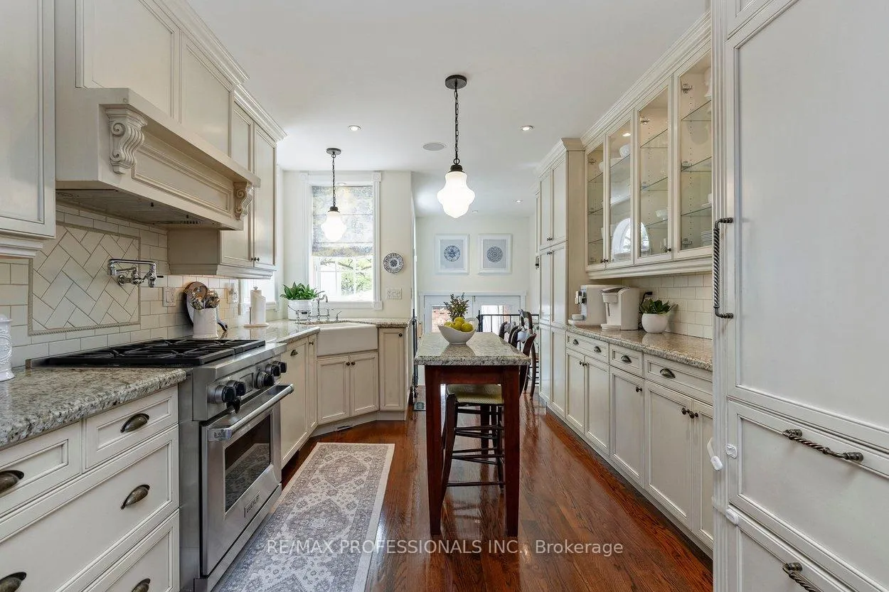 Photo 15 of 202 St Helen's Avenue, Toronto, Dufferin Grove — HOMEH