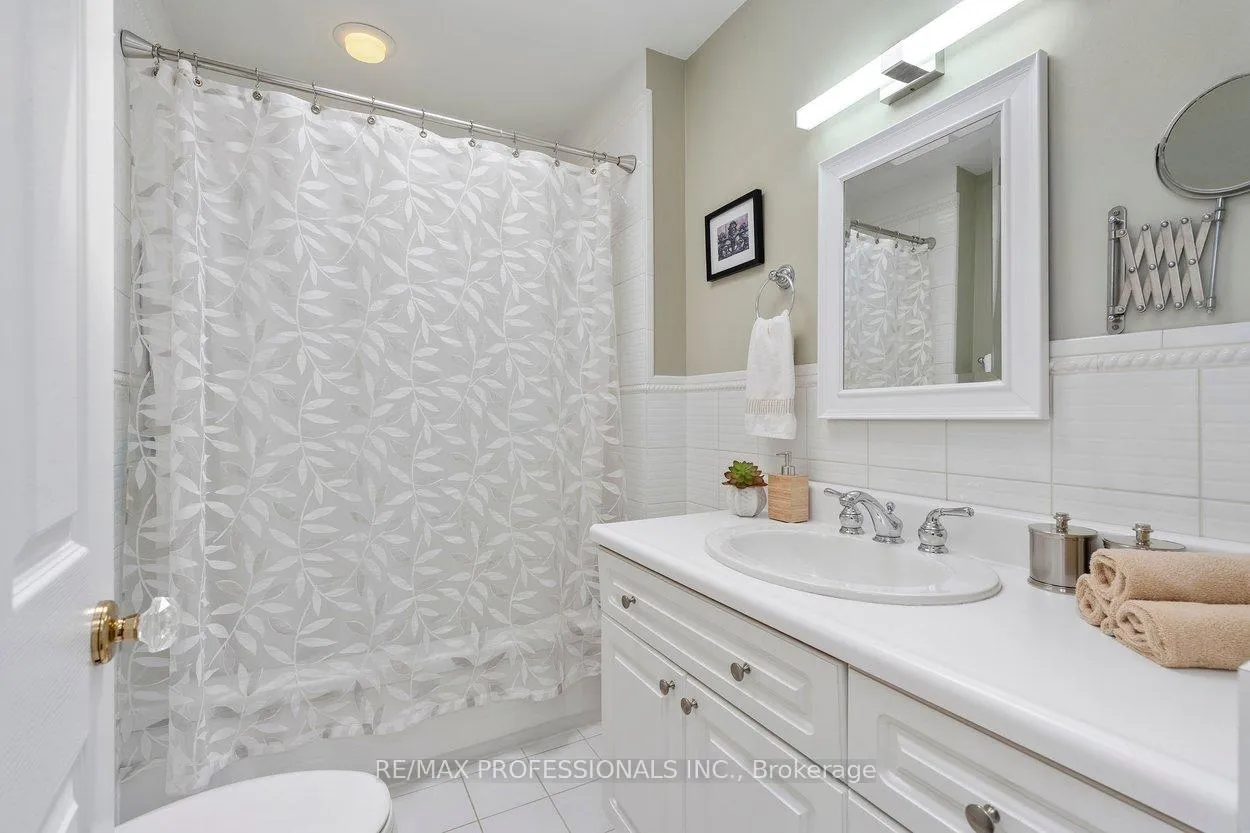 Photo 27 of 202 St Helen's Avenue, Toronto, Dufferin Grove — HOMEH