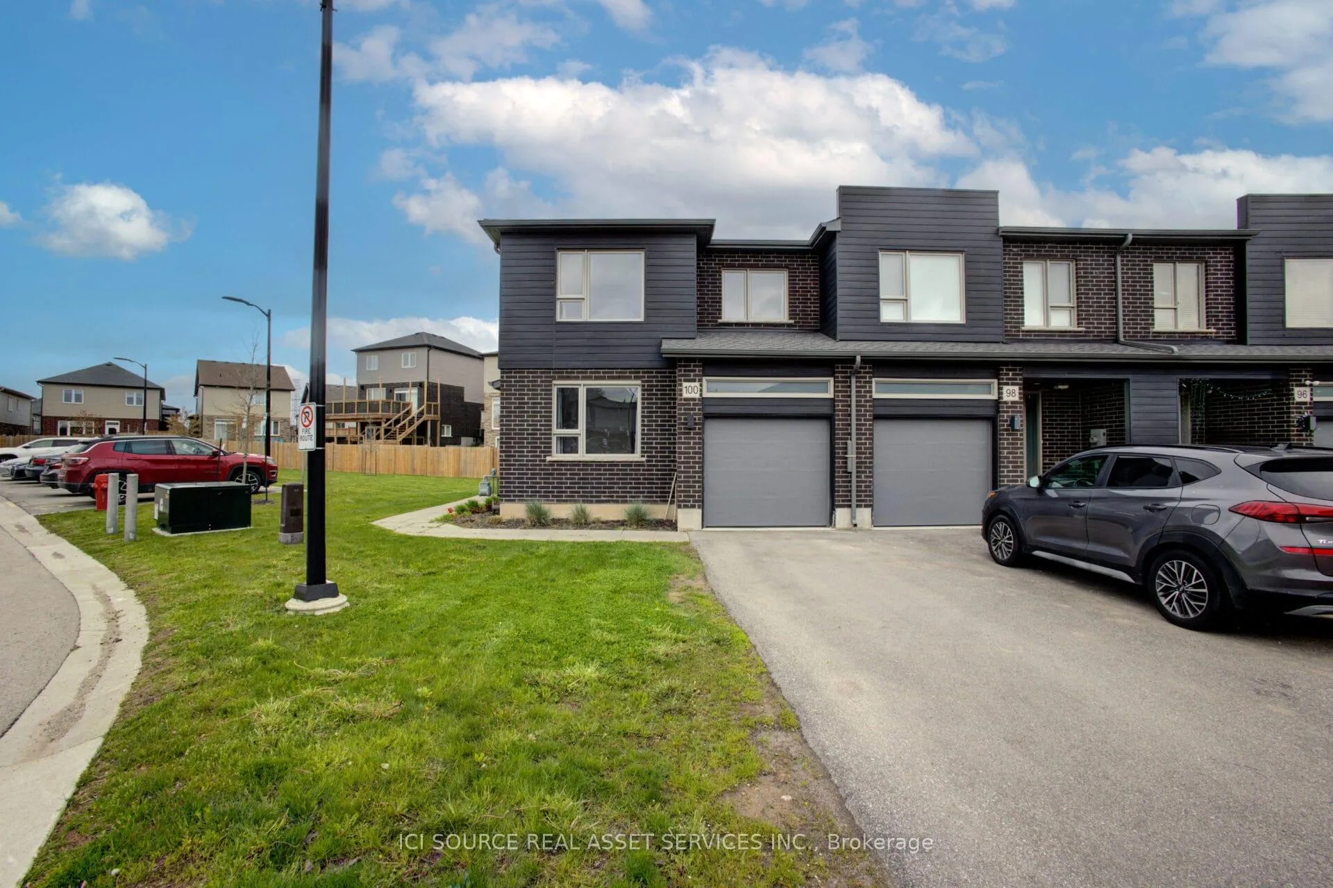 Photo 1 of 100 Pony Way, Kitchener — HOMEH
