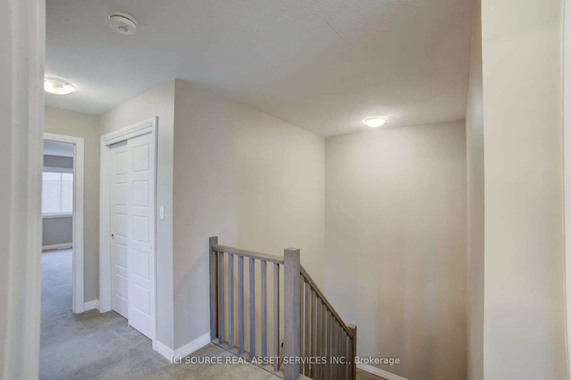 Photo 14 of 100 Pony Way, Kitchener — HOMEH