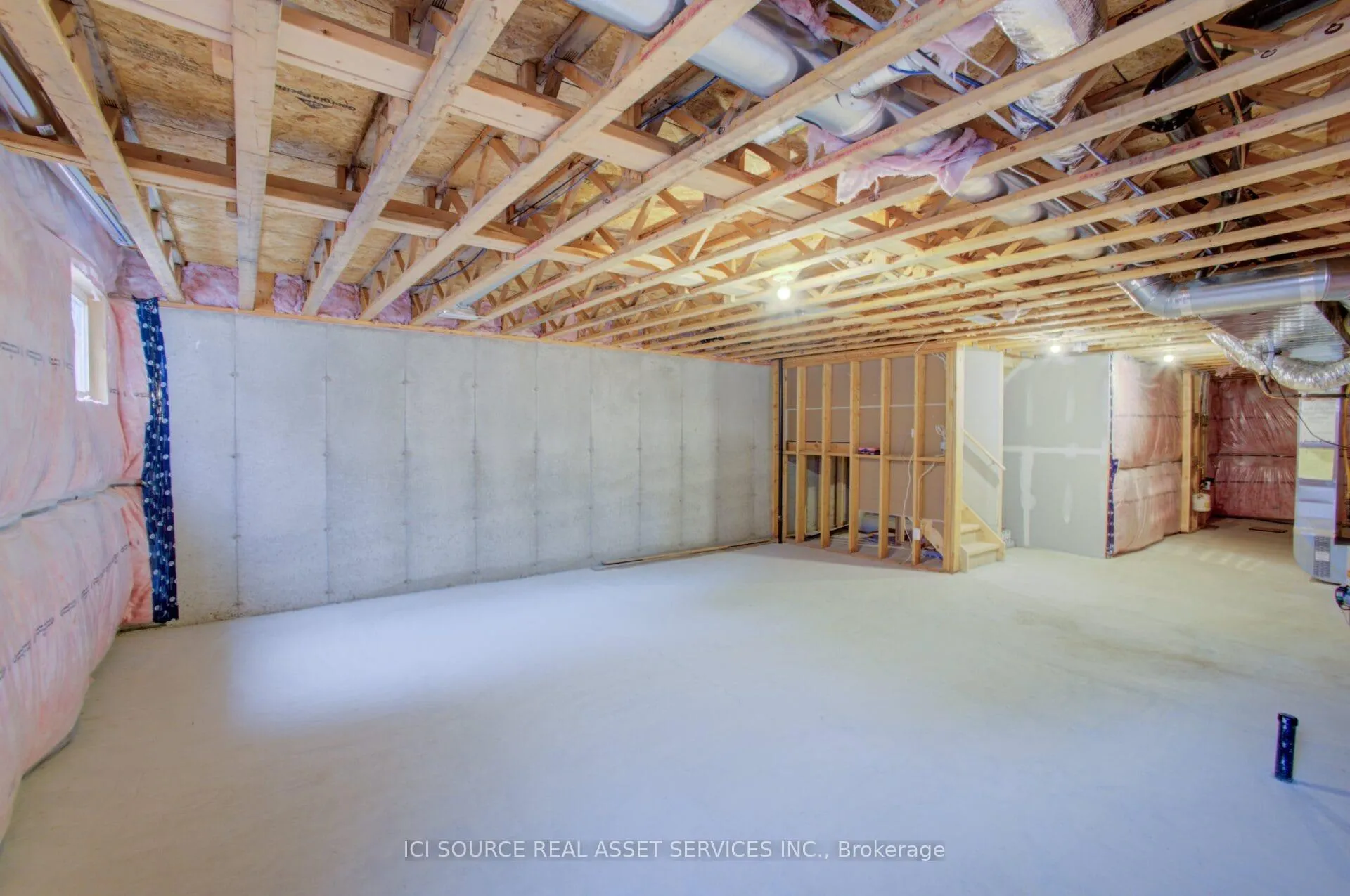 Photo 24 of 100 Pony Way, Kitchener — HOMEH
