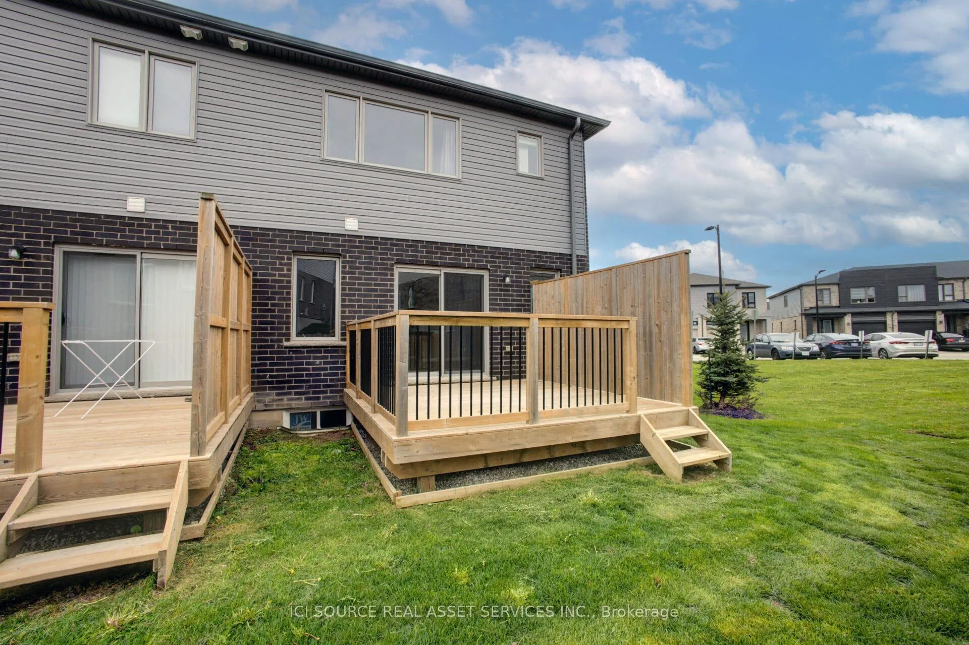 Photo 31 of 100 Pony Way, Kitchener — HOMEH