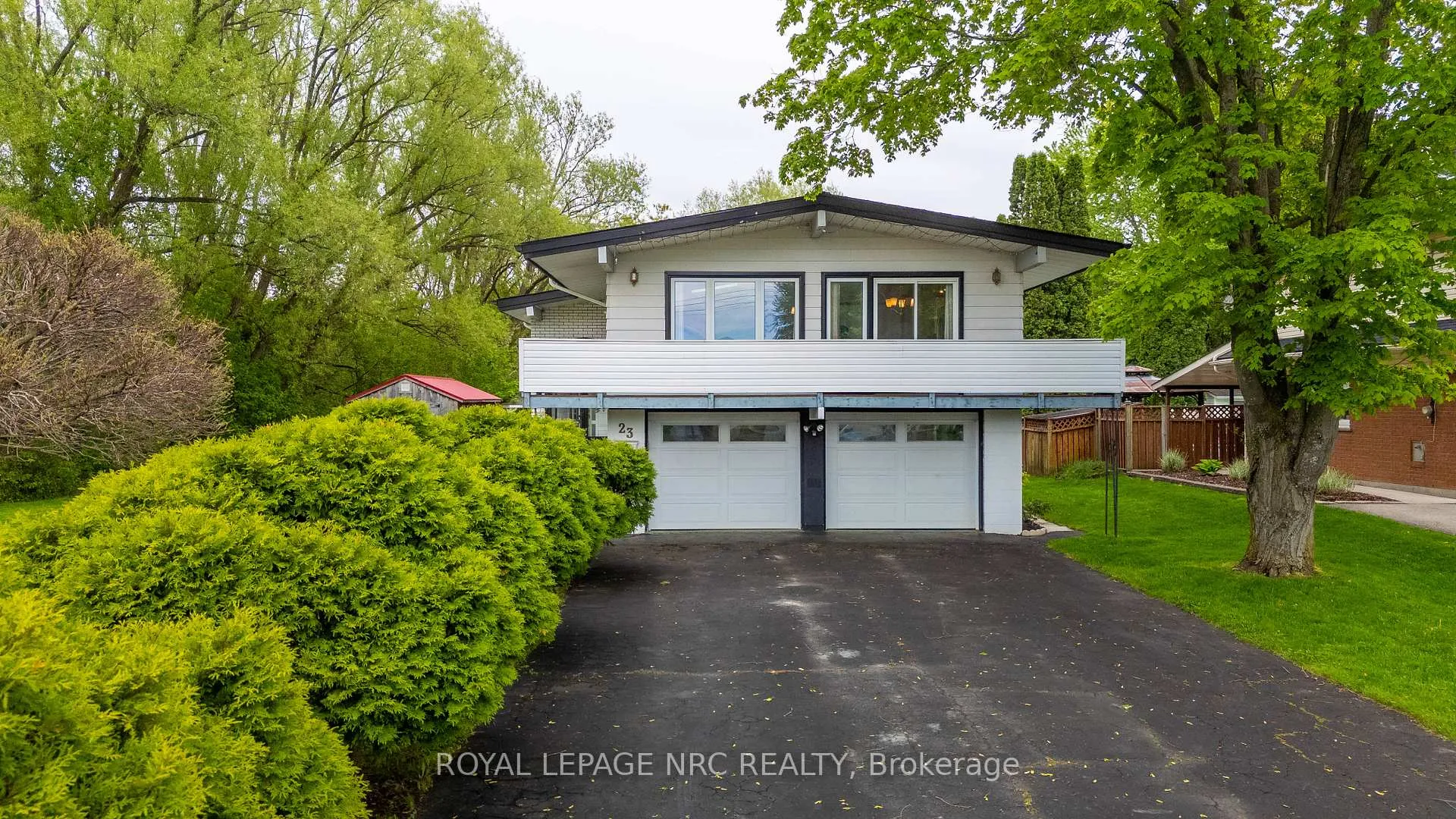 Photo 2 of 23 Chantler Road, Welland, West Welland — HOMEH