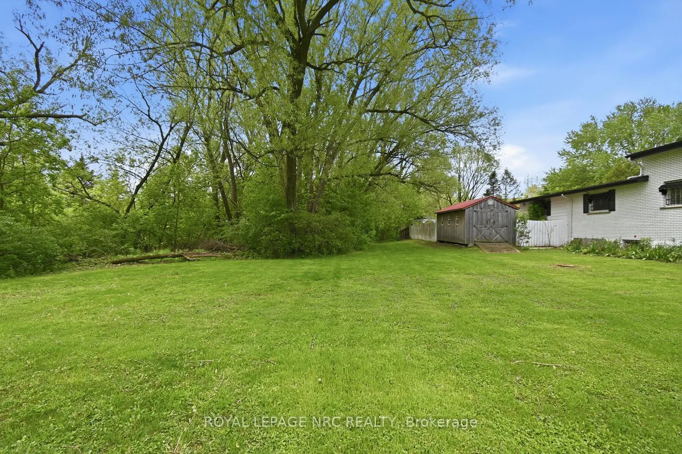 Photo 5 of 23 Chantler Road, Welland, West Welland — HOMEH