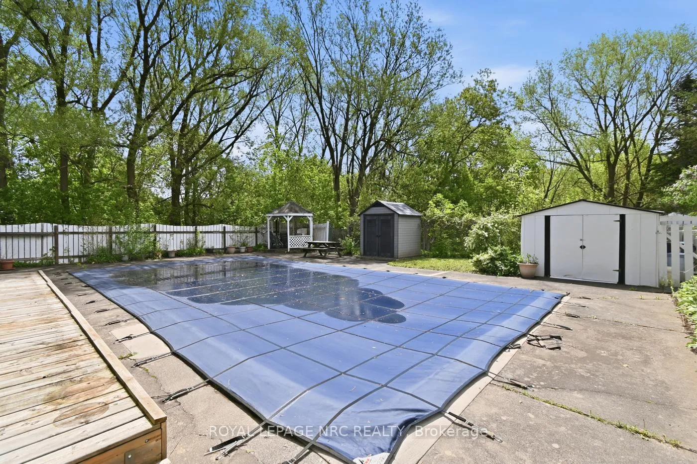 Photo 7 of 23 Chantler Road, Welland, West Welland — HOMEH