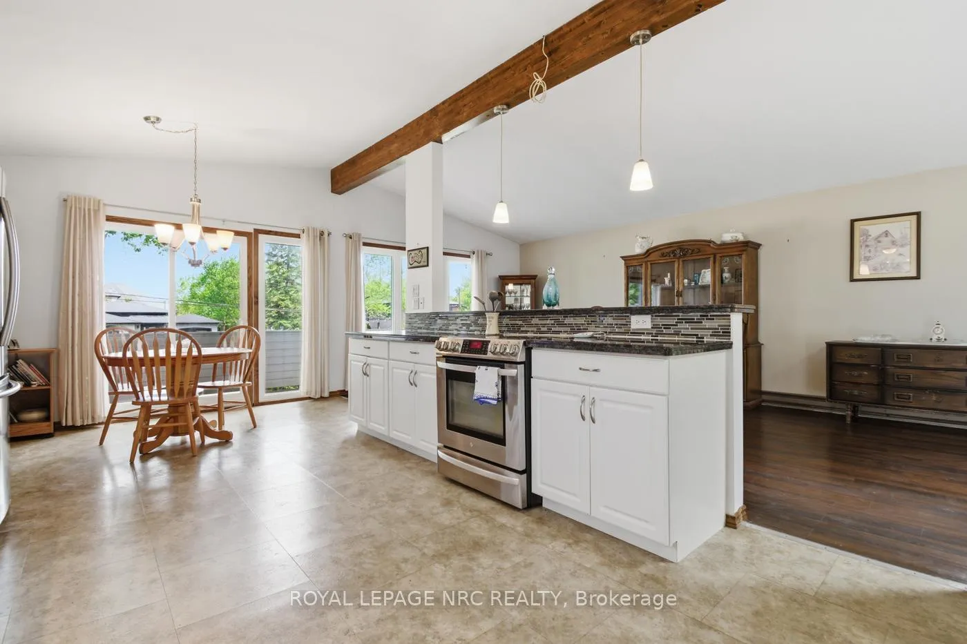 Photo 18 of 23 Chantler Road, Welland, West Welland — HOMEH