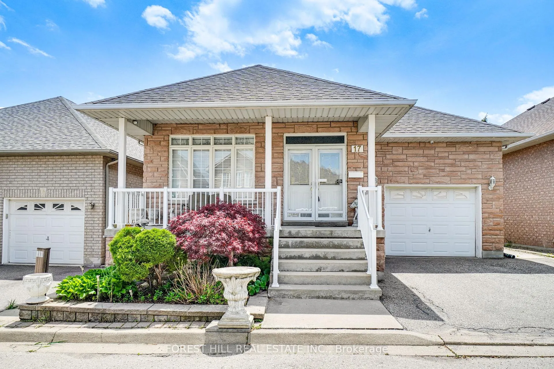 Photo 1 of Unit 17, 17 Amalfi Court, Vaughan, West Woodbridge — HOMEH