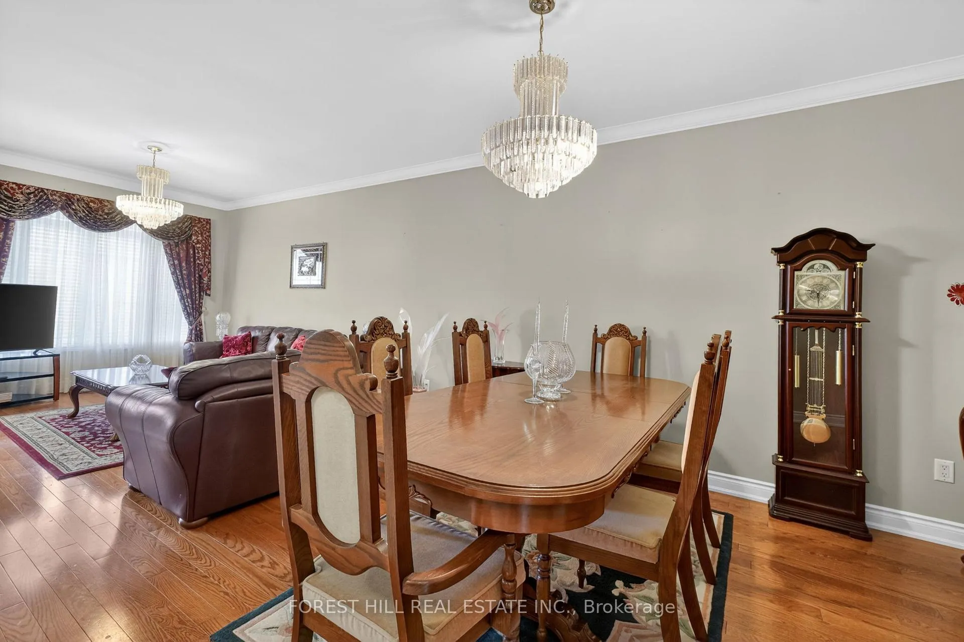 Photo 5 of Unit 17, 17 Amalfi Court, Vaughan, West Woodbridge — HOMEH