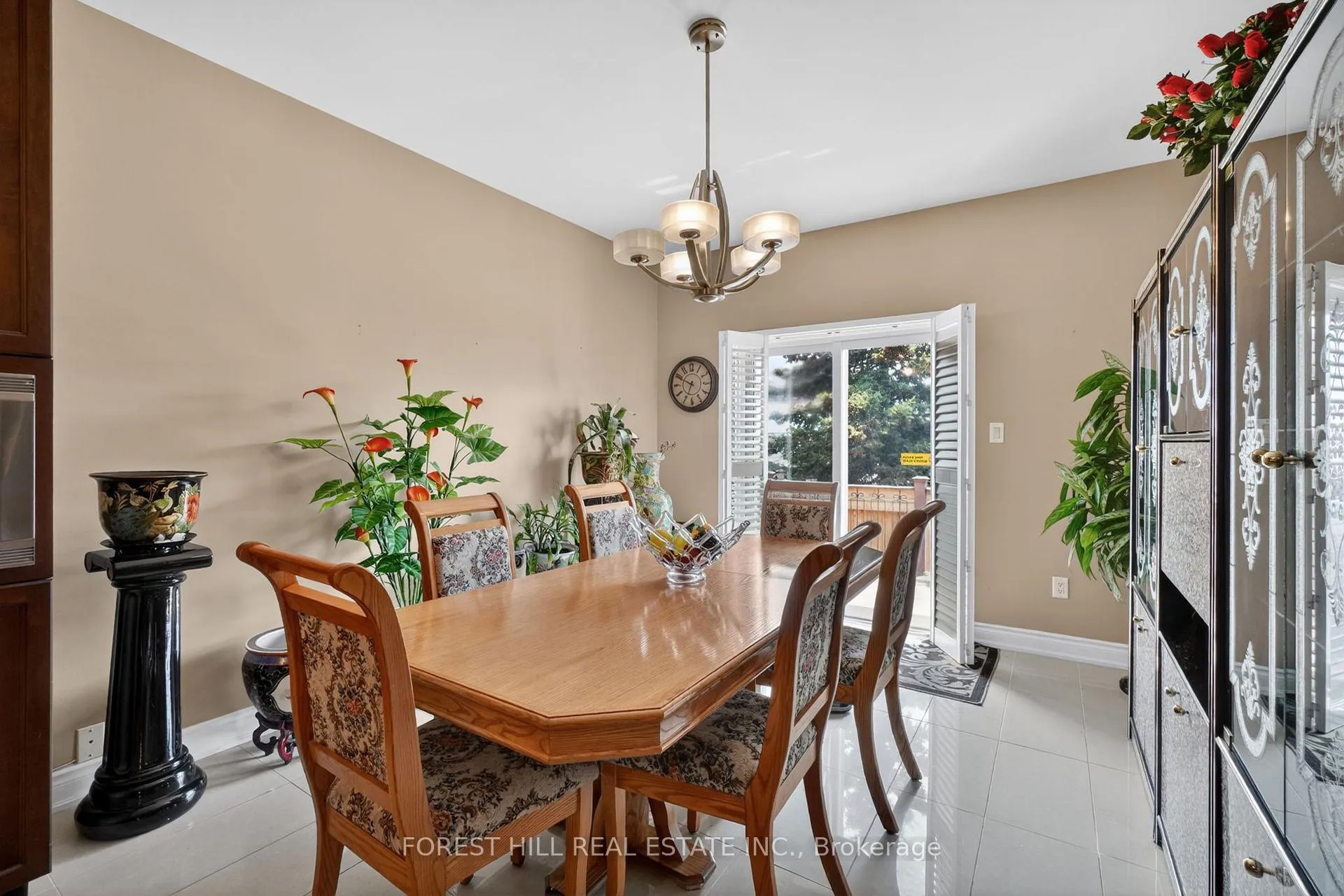 Photo 10 of Unit 17, 17 Amalfi Court, Vaughan, West Woodbridge — HOMEH