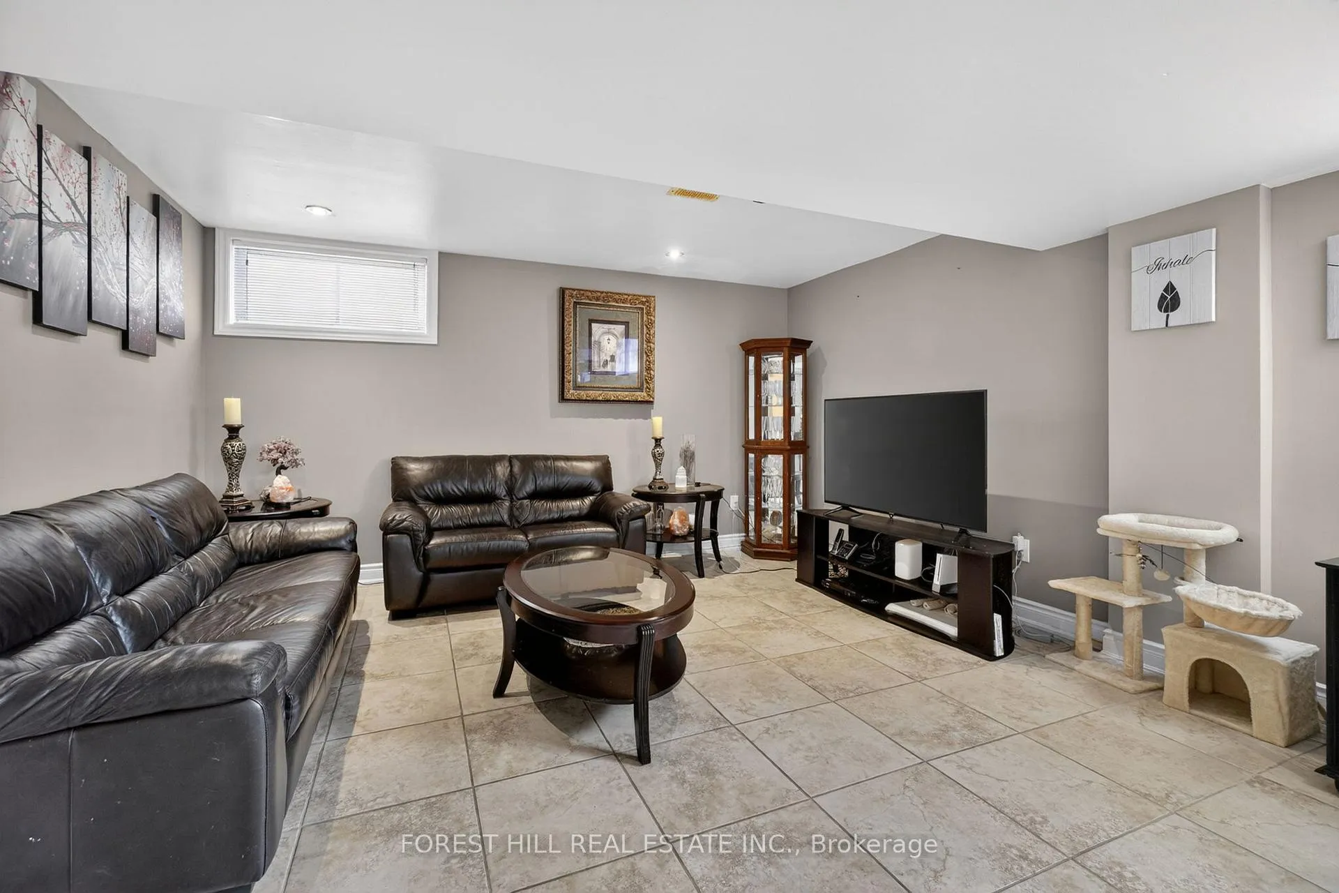 Photo 16 of Unit 17, 17 Amalfi Court, Vaughan, West Woodbridge — HOMEH