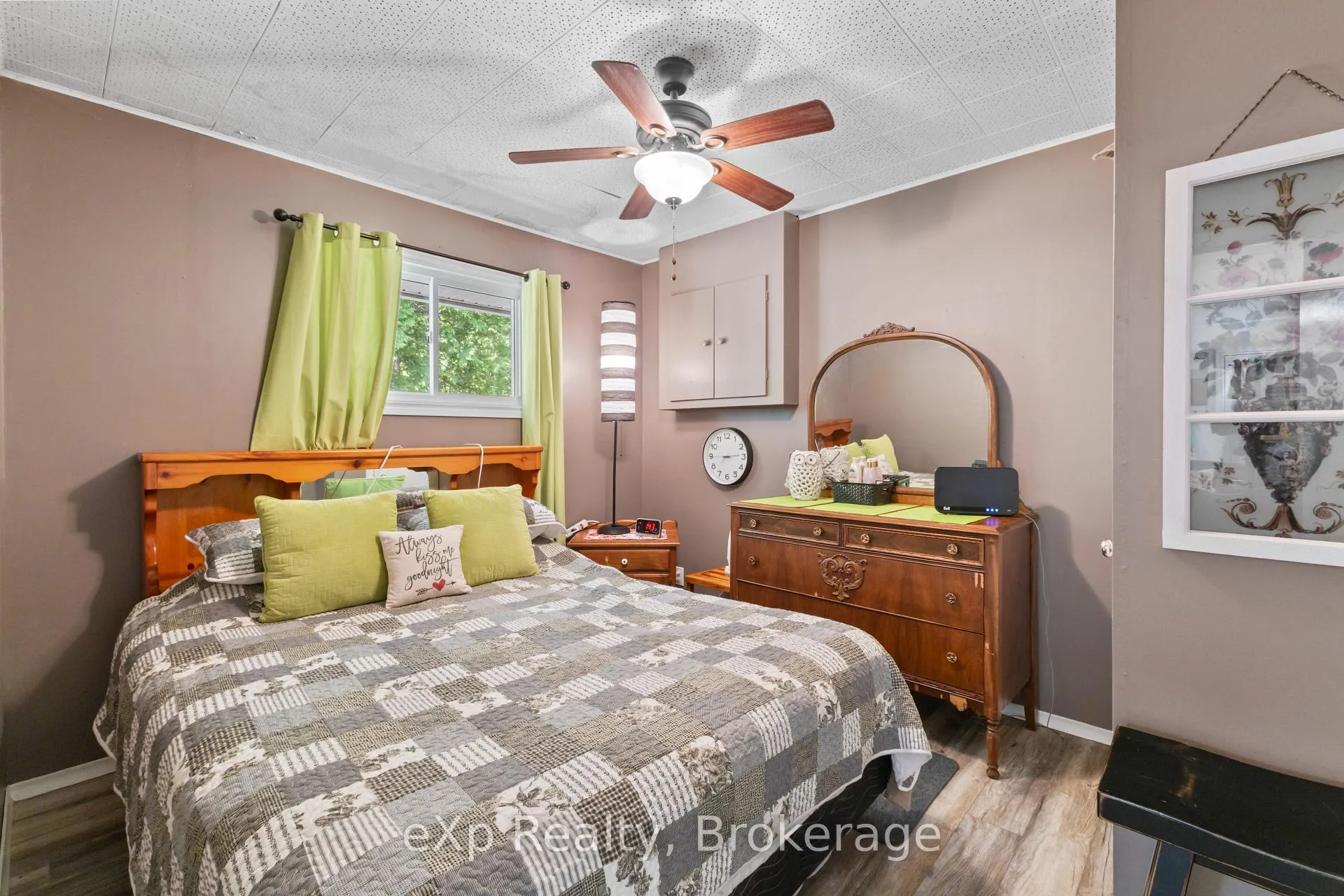 Photo 9 of 26 Mohawk Drive, Vaughan, Vellore Village — HOMEH