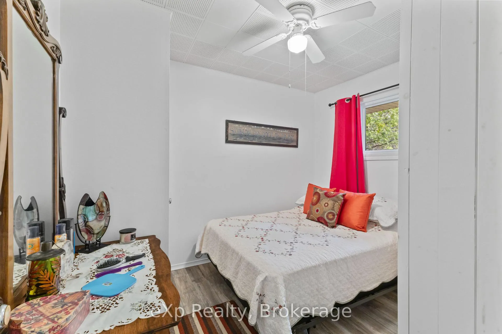 Photo 10 of 26 Mohawk Drive, Vaughan, Vellore Village — HOMEH